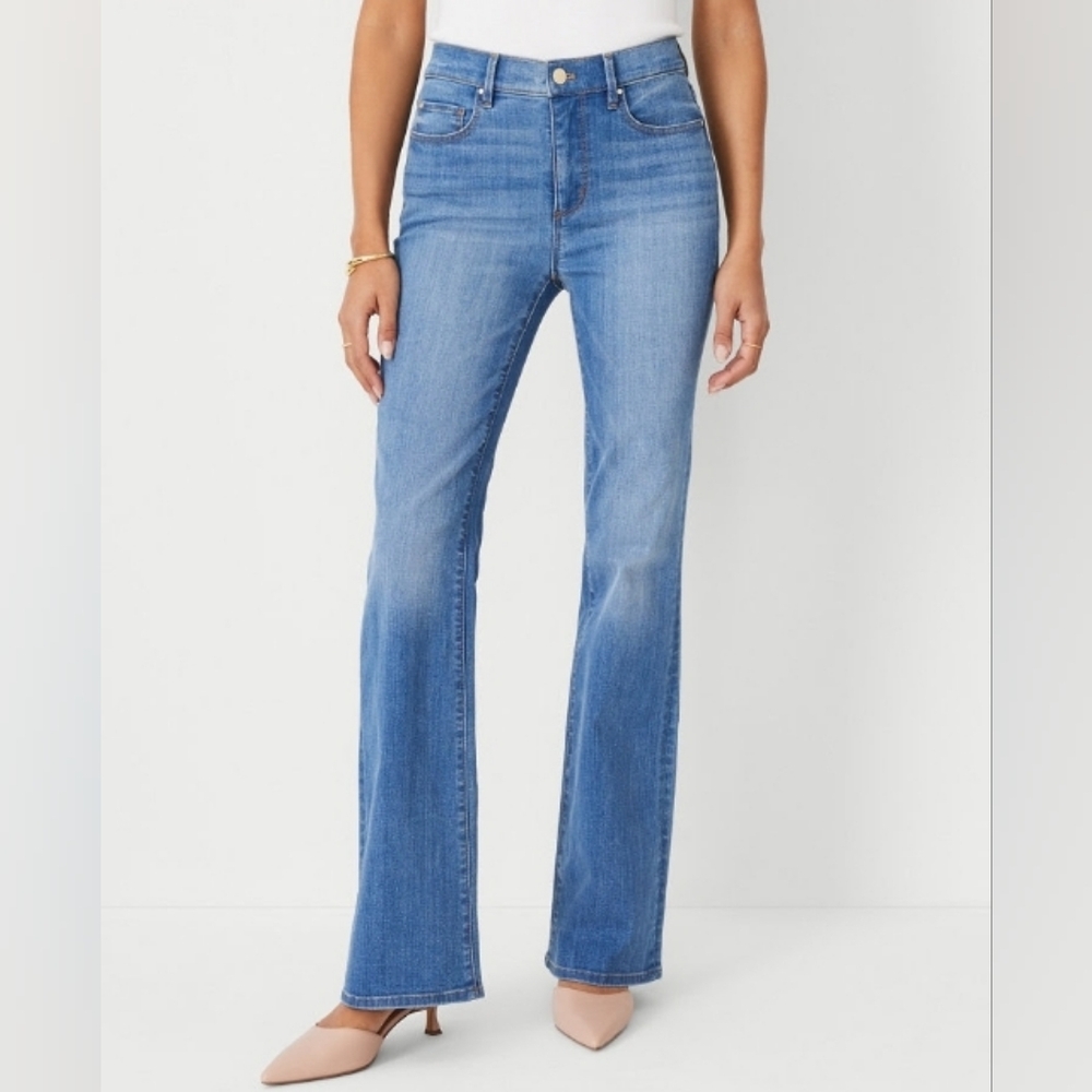Petite Mid Rise Boot Jeans In Light Wash - Curvy Fit